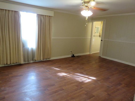5th image of 1404 N Wheeler St