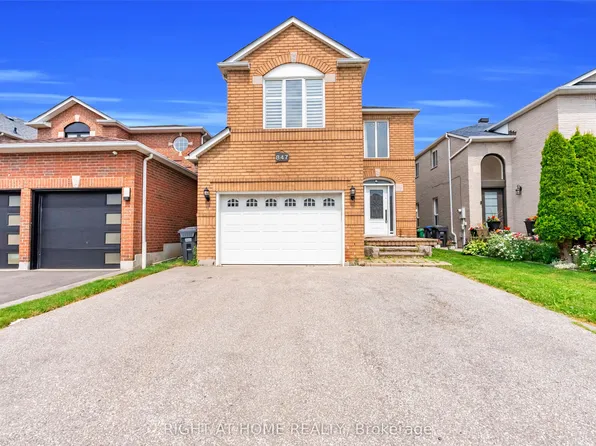 847 Stonebridge Ave, Mississauga, ON L5V 2L1