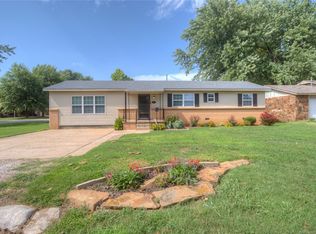 509 W 47th St, Sand Springs, OK 74063