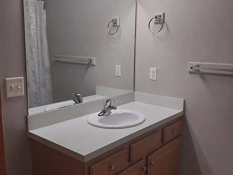 714 Willis Ave #B — Photo 16