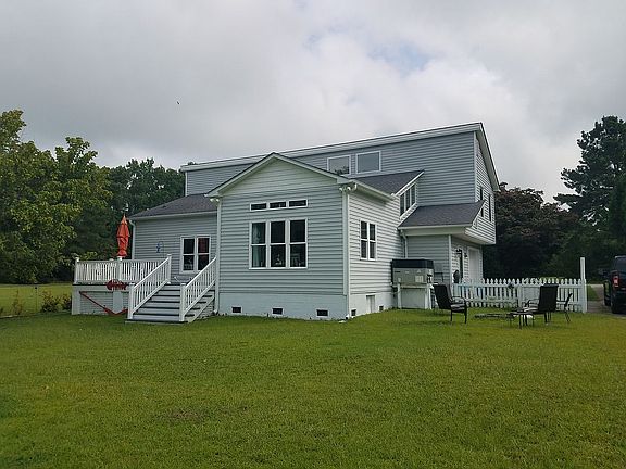 3rd image of 234 Heron Ln