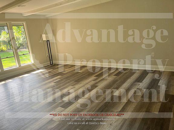 3rd image of 127 Oaklawn Dr