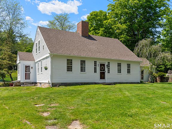 3rd image of 93 Upton Road