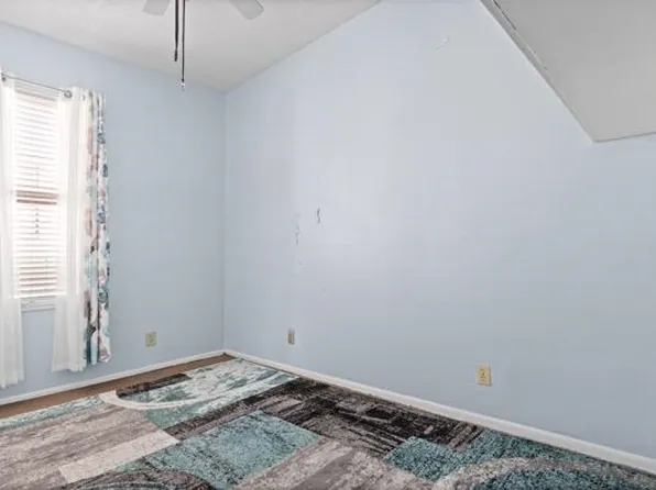 74 Atlantic Street image 12 of 37