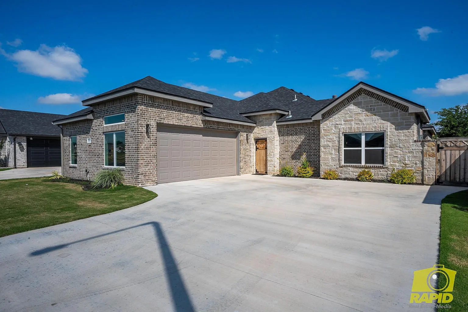 4 bed, 1719 sqft, $2,800 — Photo 1