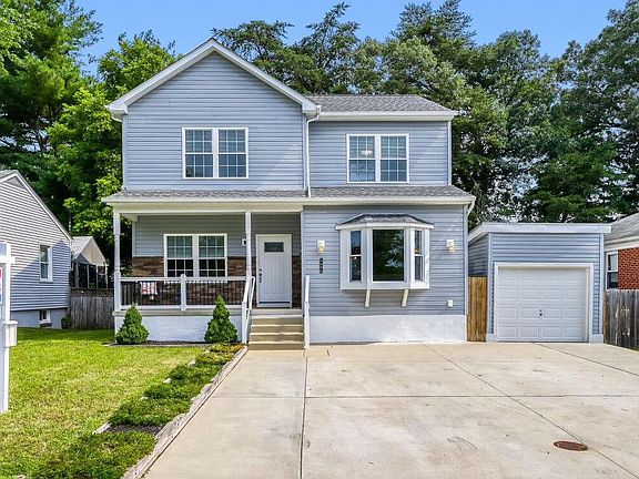 2nd image of 408 7th A Ave NE