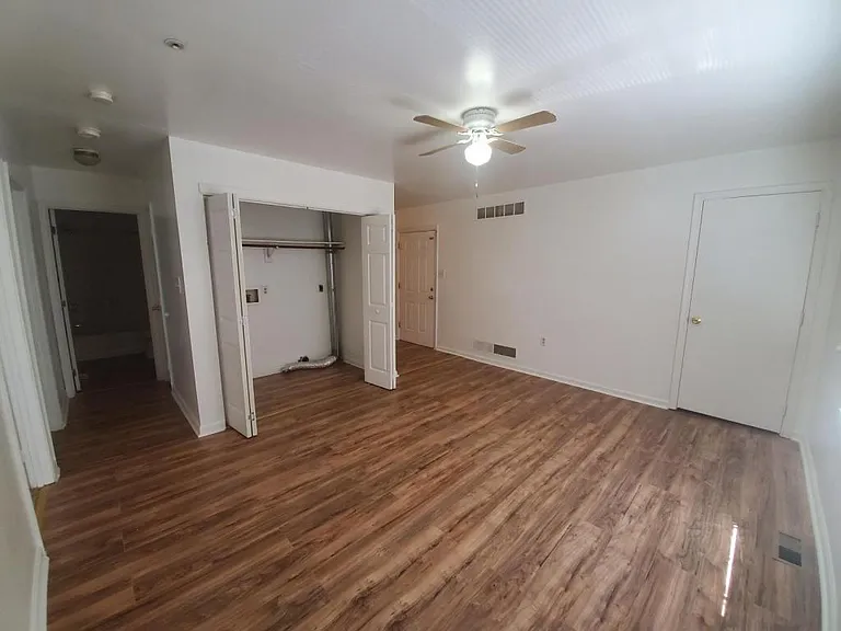 242A Hollingsworth Mnr — Photo 7