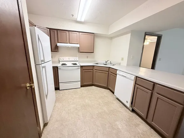 2001 S Morris Ave, 2001 S Morris Ave Unit 2, Bloomington, IL 61704