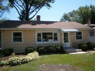 1326 N Main St, Naperville, IL 60563