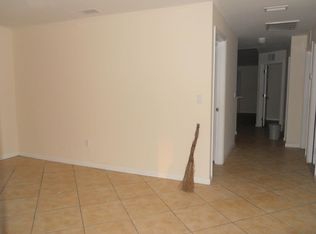 5323 28th St SW, Lehigh Acres, FL 33973