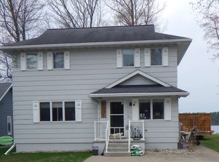 N2559 Rustic Dr, Clintonville, WI 54929