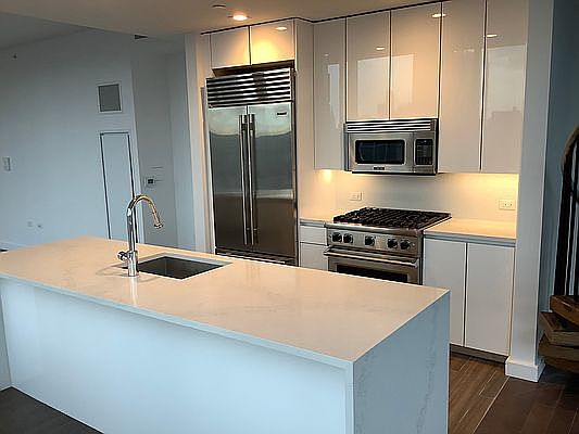 1st image of 515 W 36th St Penthouse 2E