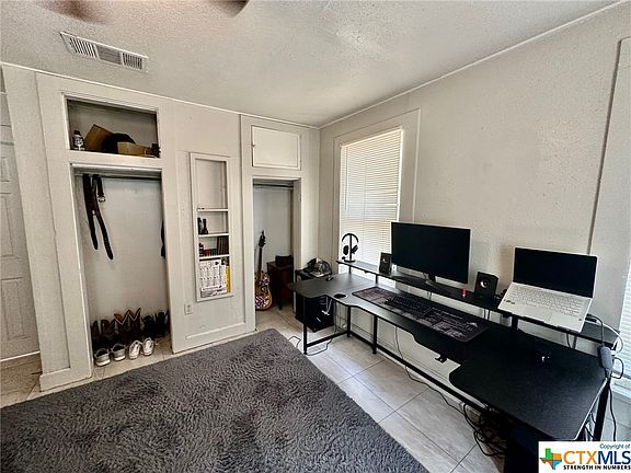 4th image of 608 E Pine St