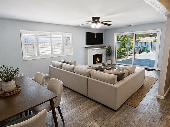 2nd image of 2621 Damien Ave