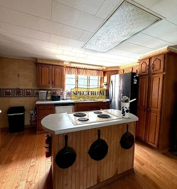 61 Mercer Rd