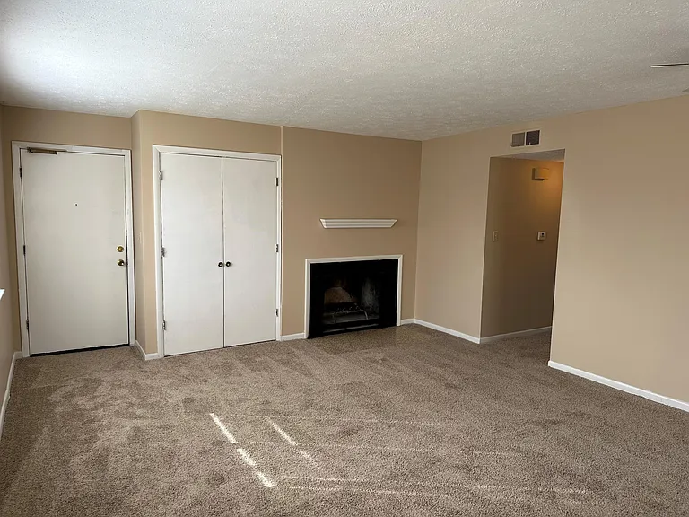 460 Lenney Dr #1 — Photo 5