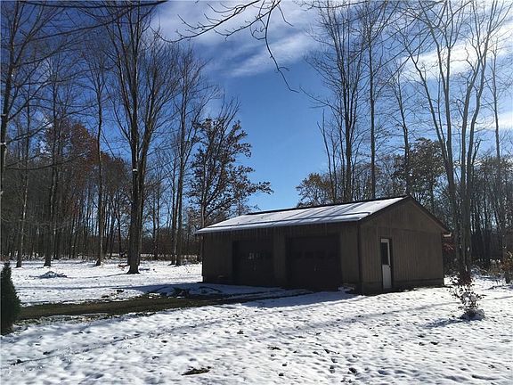 5th image of 2684 Maplewood Dr