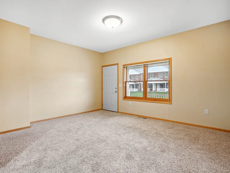 Westgate Residence Townhomes — Photo 32