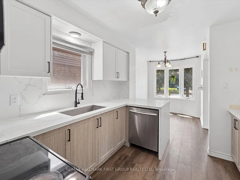 747 Stonepath Cir — Photo 11