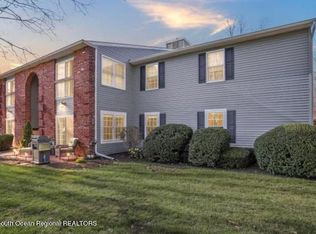 12-2 Phoenix Ct, Freehold, NJ 07728