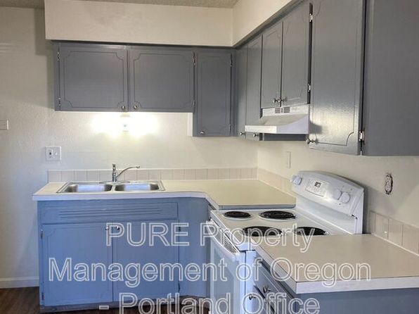 760 Plymouth Dr NE APT 30