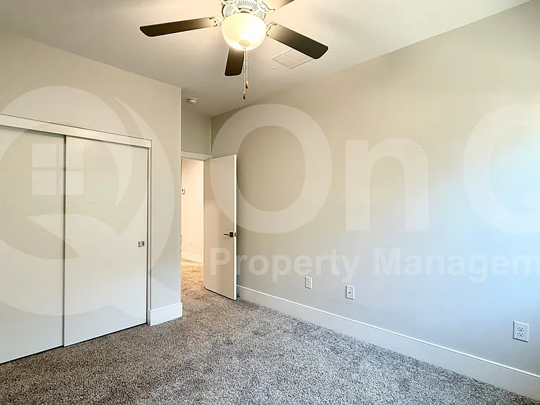 165 E Hearne Way — Photo 9