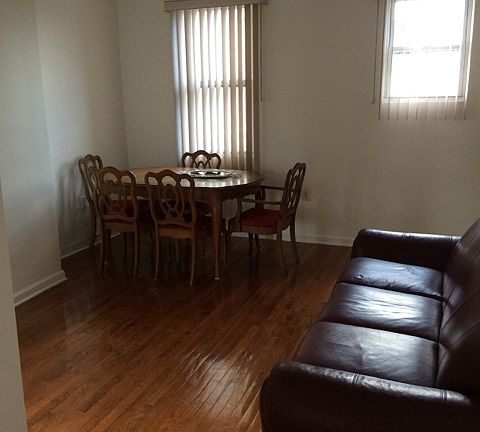 3rd image of 4028 Crescent St
