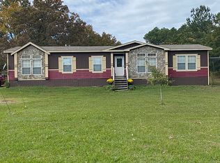 1124 N 4240th Rd, Hugo, OK 74743