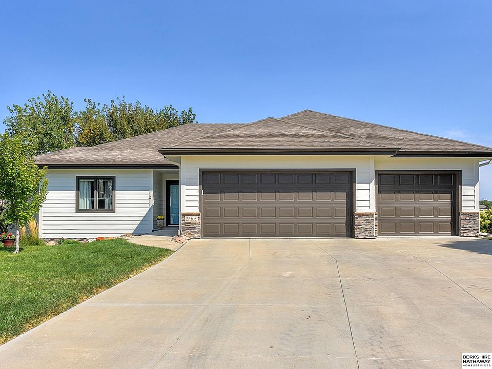 1st image of 17306 Redman Cir