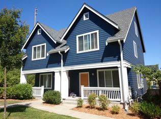 6537 32nd Ave SW, Seattle, WA 98126