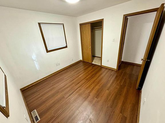 5th image of 2687 Cass St