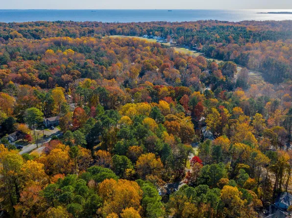 11675 Cowpoke Cir, Lusby, MD 20657