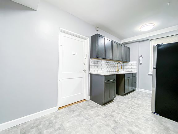 2nd image of 720 Westfield Ave APT B5