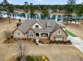 2008 Potters Rd, Perry, GA 31069