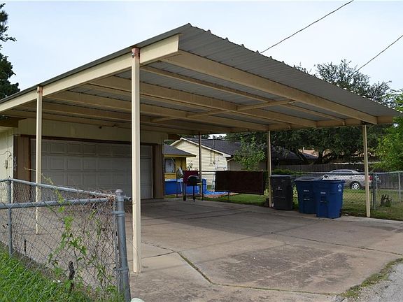 4th image of 10416 Castlerock Dr