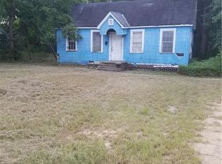 3811 Lakeshore Dr, Shreveport, LA 71109