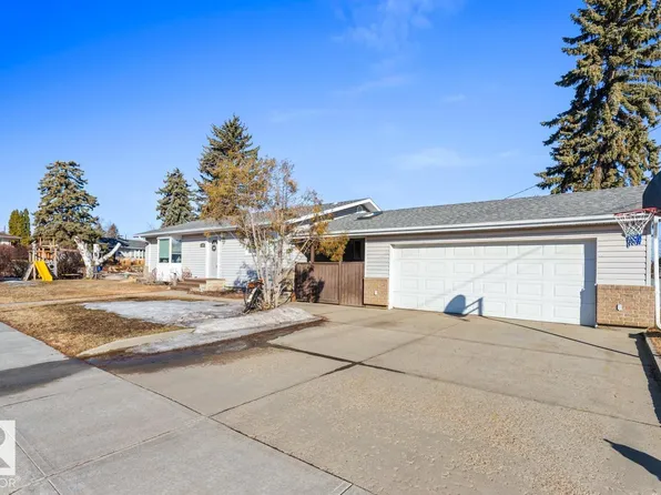 4308 108th Ave NW, Edmonton, AB T6A 1N9