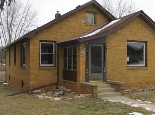 1523 11th St, Peru, IL 61354