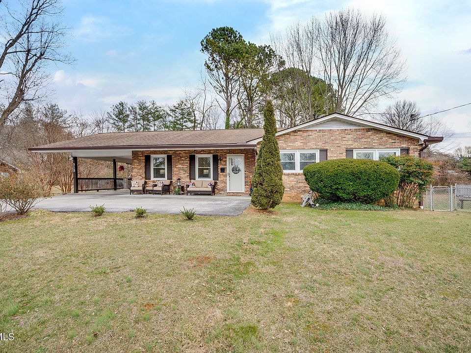 1st image of 515 Ravenwood Dr