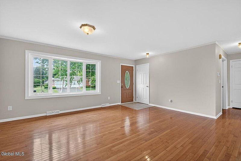 2nd image of 12 Winifred Drive
