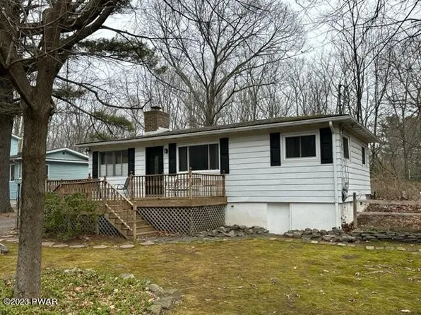 118 Fern Rd, Dingmans Ferry, PA 18328