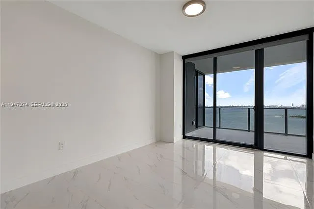700 NE 24th St #4106 — Photo 24