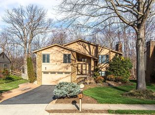 9416 Talisman Dr, Vienna, VA 22182