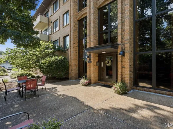 1030 N Harrison Ave APT 404, Saint Louis, MO 63122