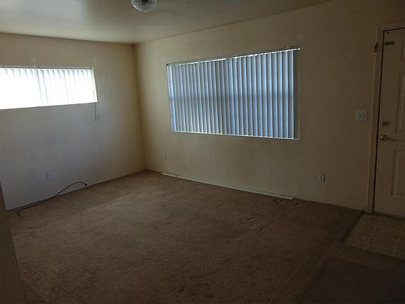 5th image of 3233 N Hedgewood Dr APT B