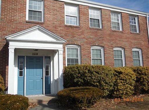 2nd image of 1618 Memorial Ave APT 1B
