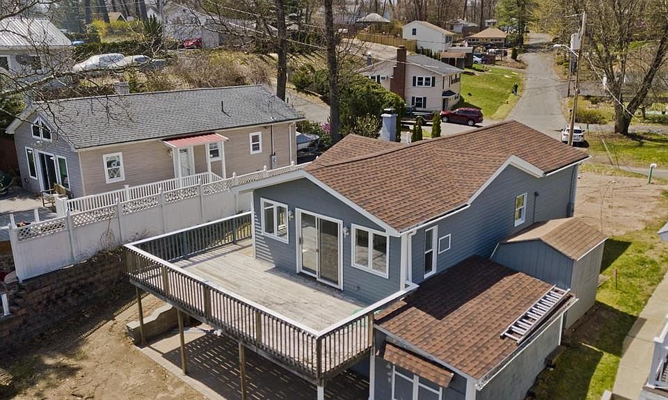 1st image of 143 N Lake Ave