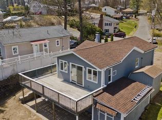 143 N Lake Ave, Southwick, MA 01077