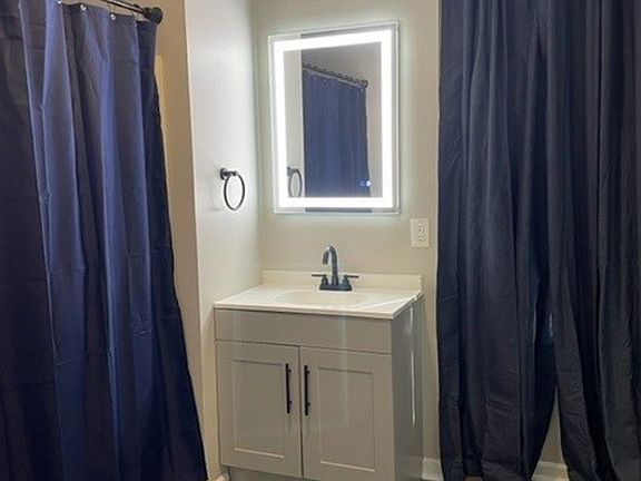 5th image of 1010 Susquehanna St APT 4