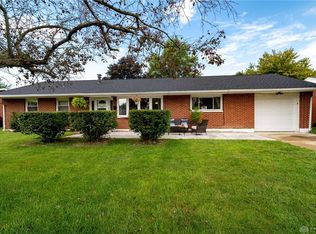 304 Carol Ln, Englewood, OH